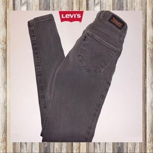 PRICE DROP Levi’s 535 Charcoal Denim Leggings